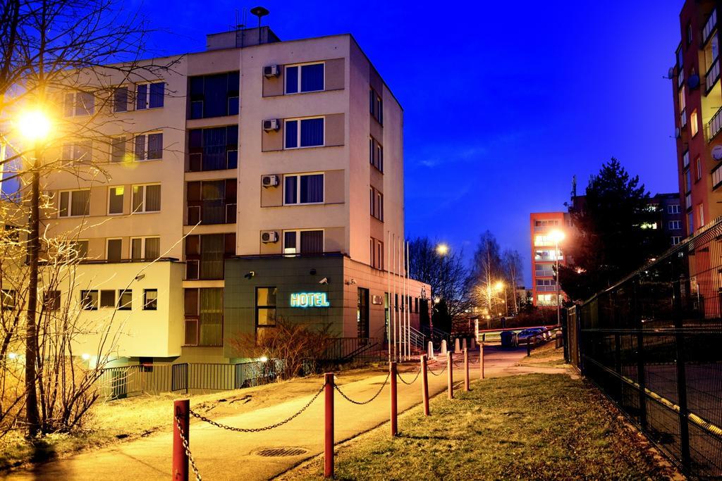 Afrika Hotel Frydek-Mistek Exterior photo